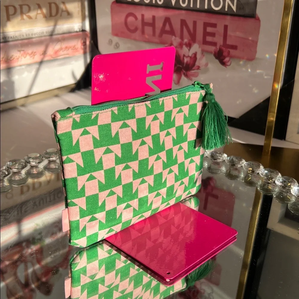 ipsy Green and Pink Patterned Cosmetic Bag